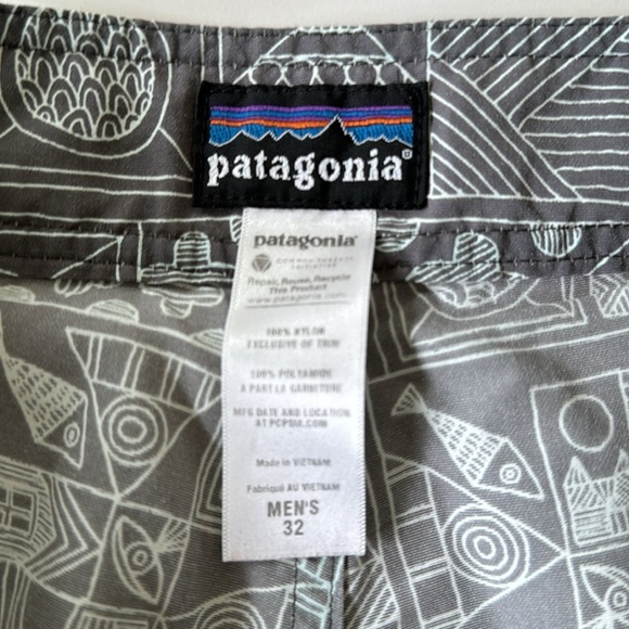 PATAGONIA board shorts size 32 grey white zippered pocket drawstring waist - Picture 6 of 6